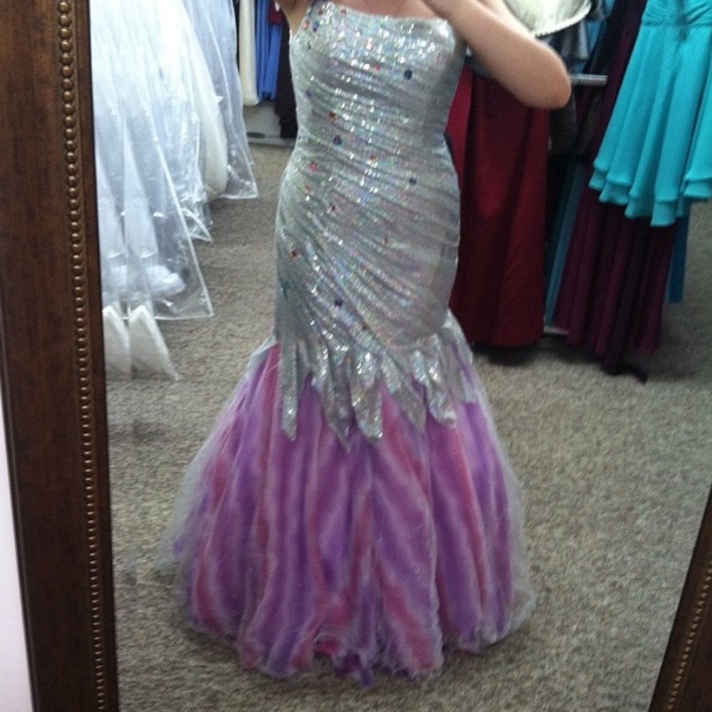 Mermaid Prom dress, fits like a size 9